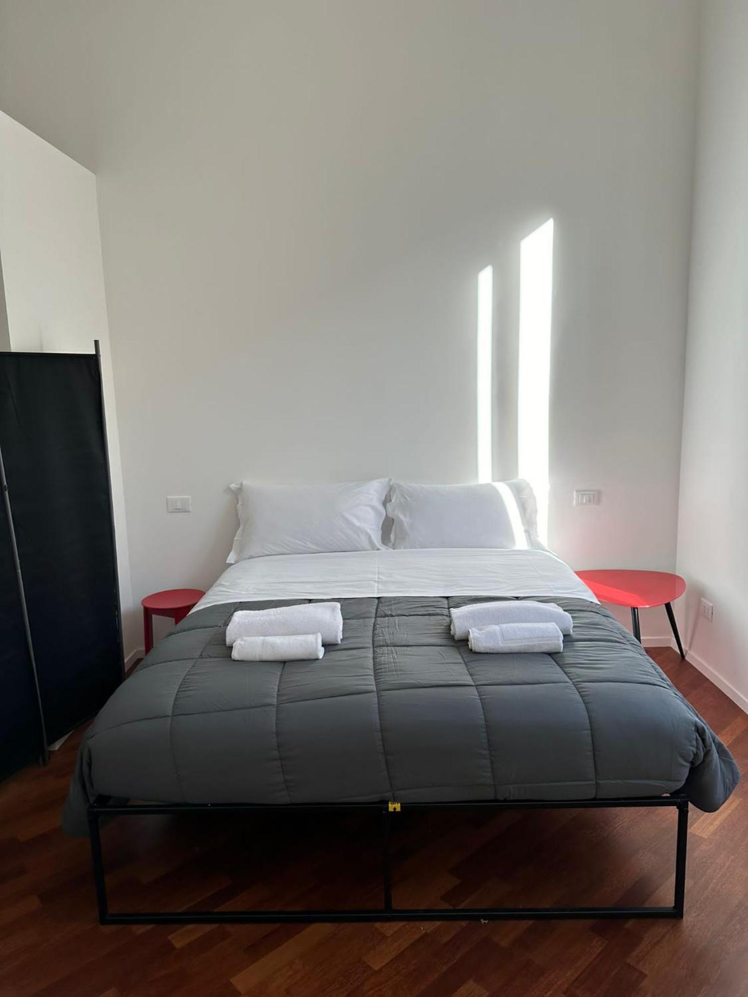 Whouse Suite Apartament Indipendenza Болонья Екстер'єр фото